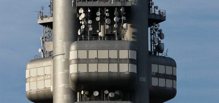 Mahlerovy sady 2699/1: Žižkov TV tower