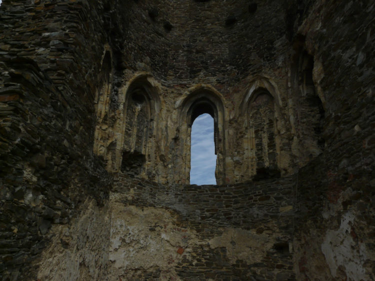 Okoř Castle, tower