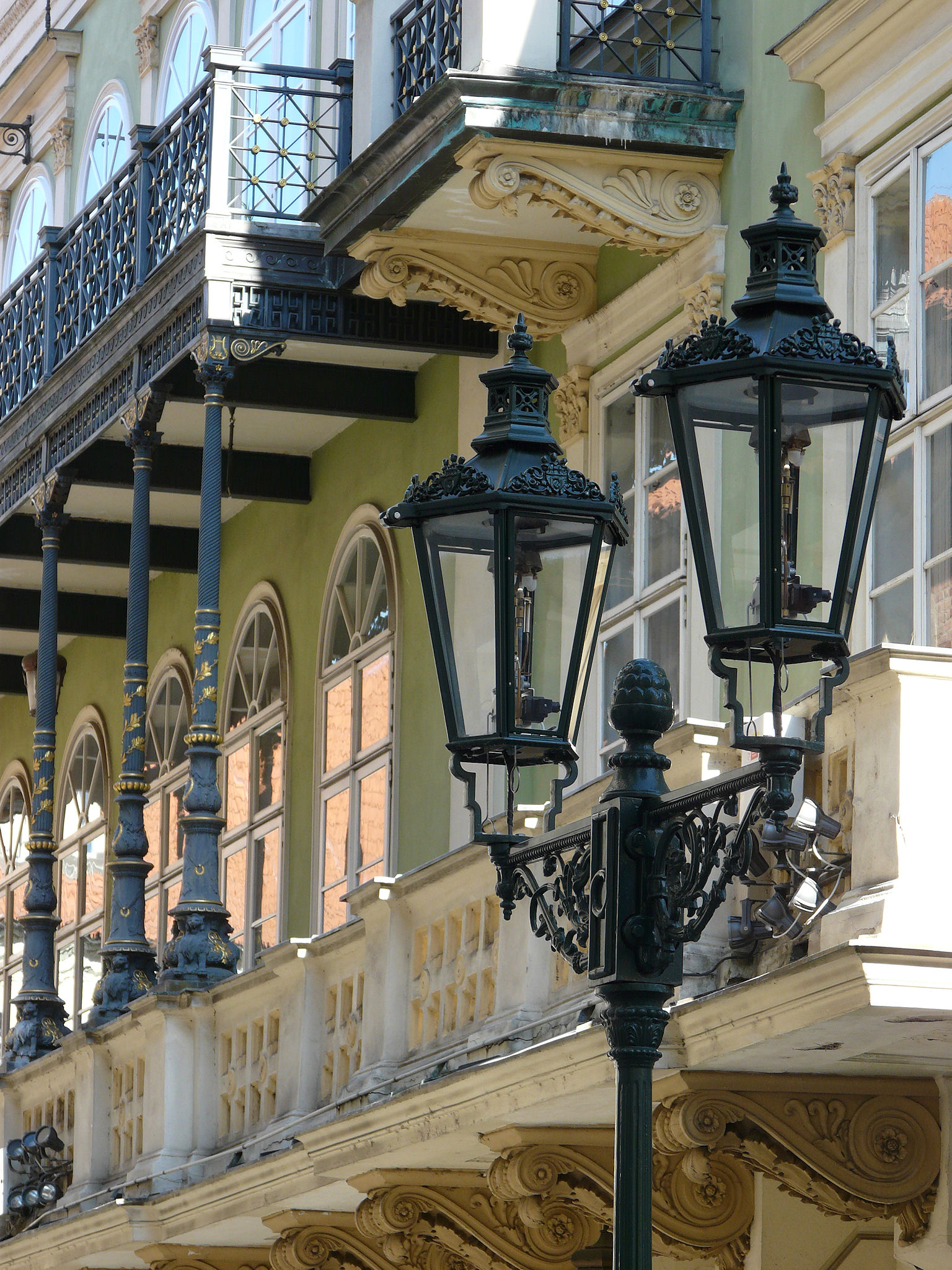 Estates Theatre, Prague, balcony