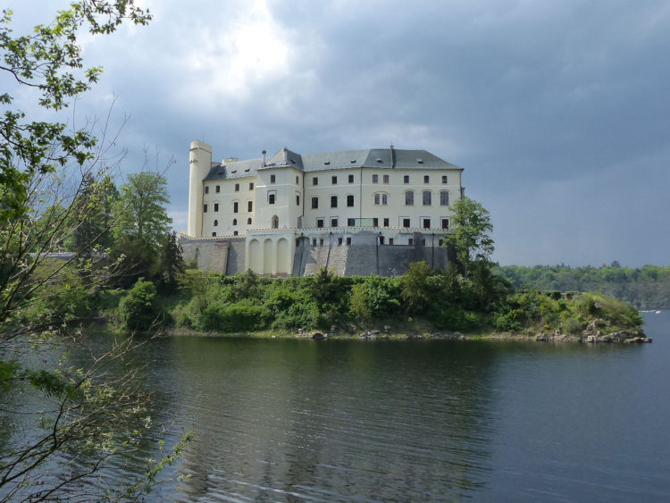 Orlik Castle