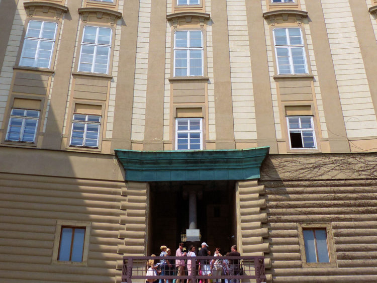 Plecnik staircase, Prague Castle